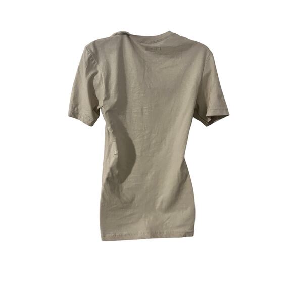 Lainey Wilson Graphic T-Shirt (NWOT) size XS - Picture 4 of 5